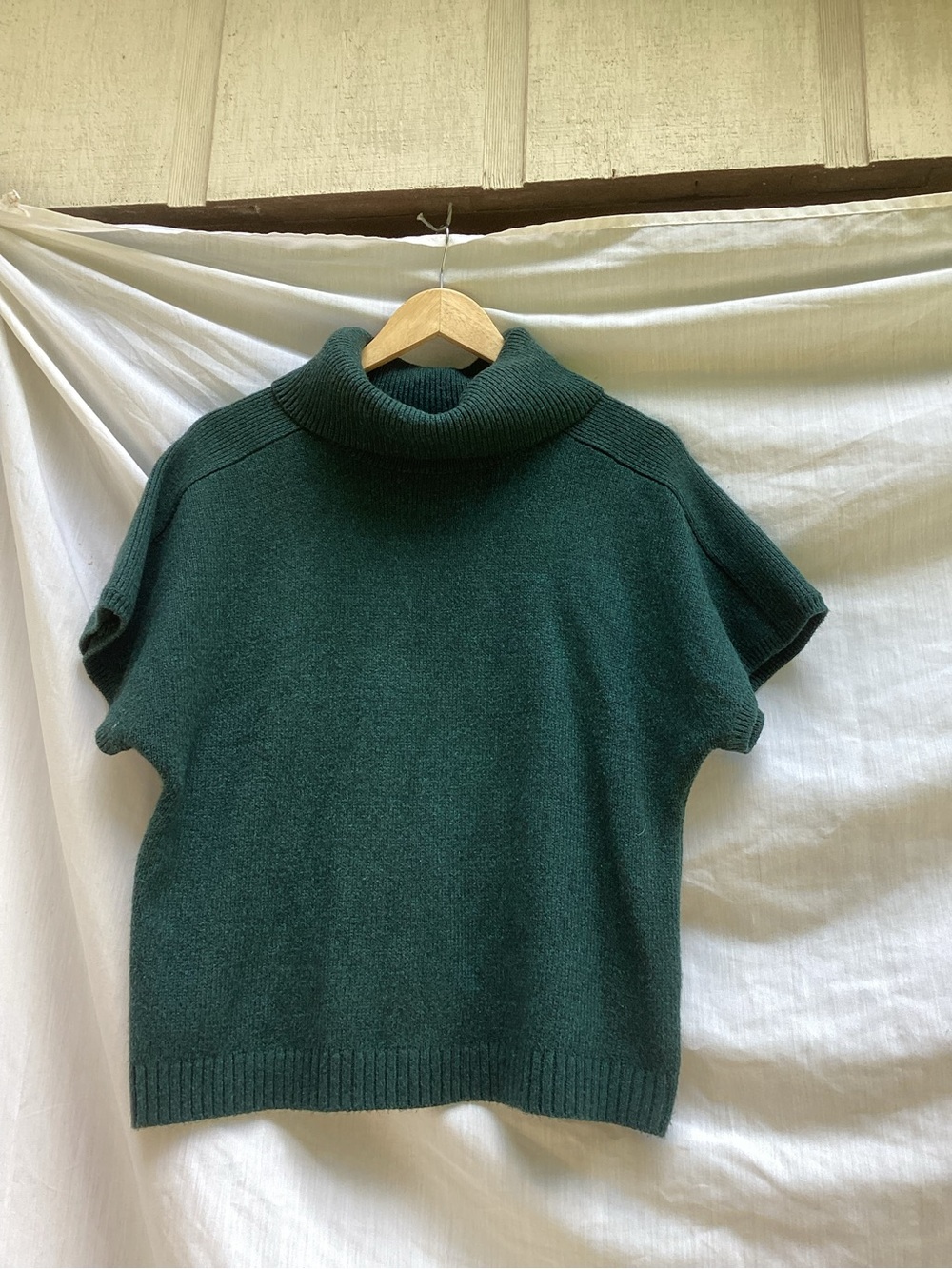 CAbi Dark Green Short-Sleeve Turtleneck Sweater, size small